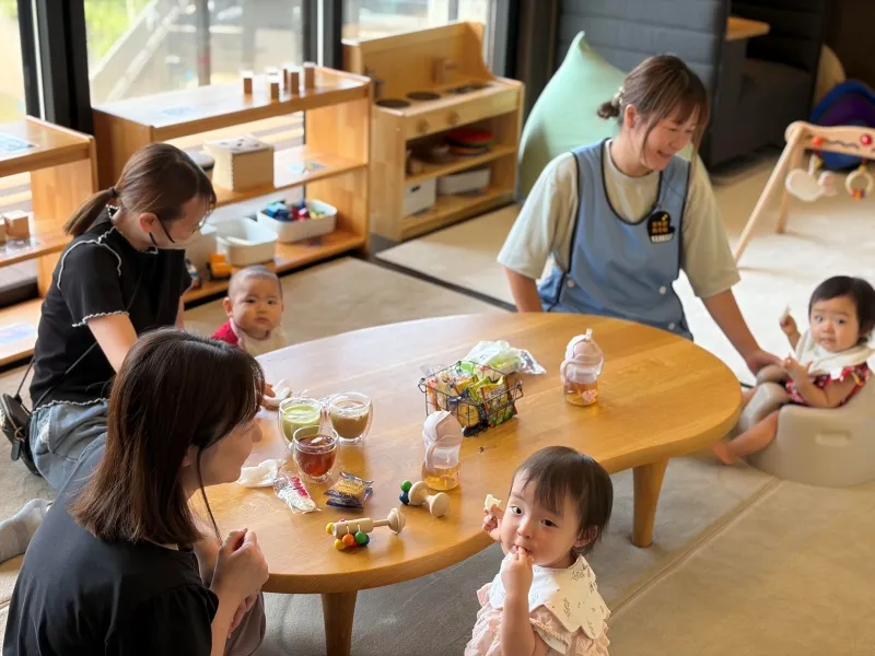 子育てひろばの空間写真